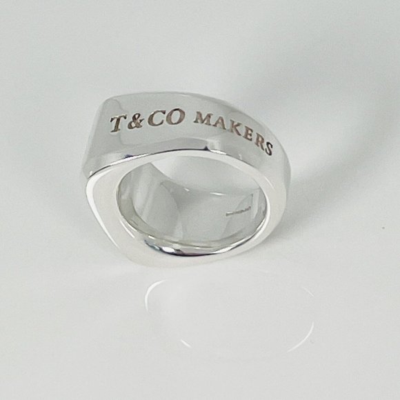 Size Tiffany Co Makers ID Signet Ring in Sterling Silver